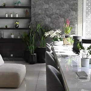 Hotel Ayan